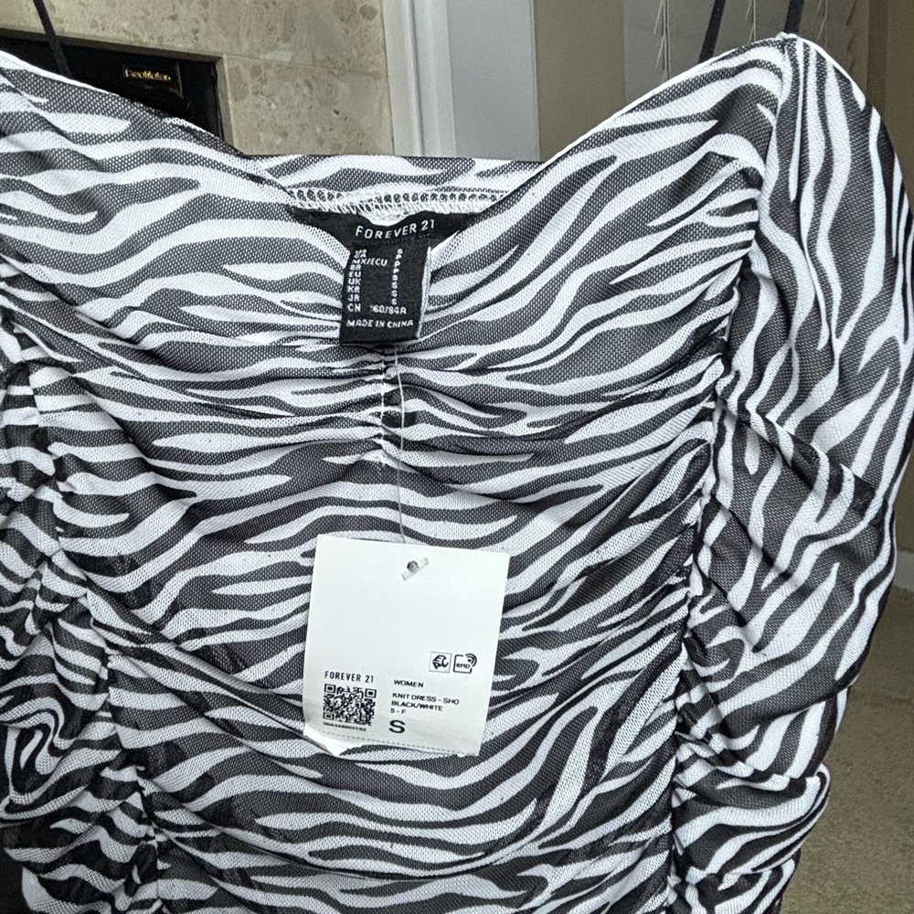 Zebra Print Ruched Dress - Picture 2 of 5